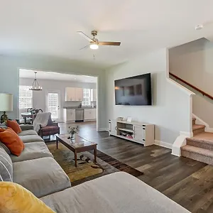 https://cozy-new-home-in-charlotte-near-white-water-center-2.1sthotelscharlotte.com