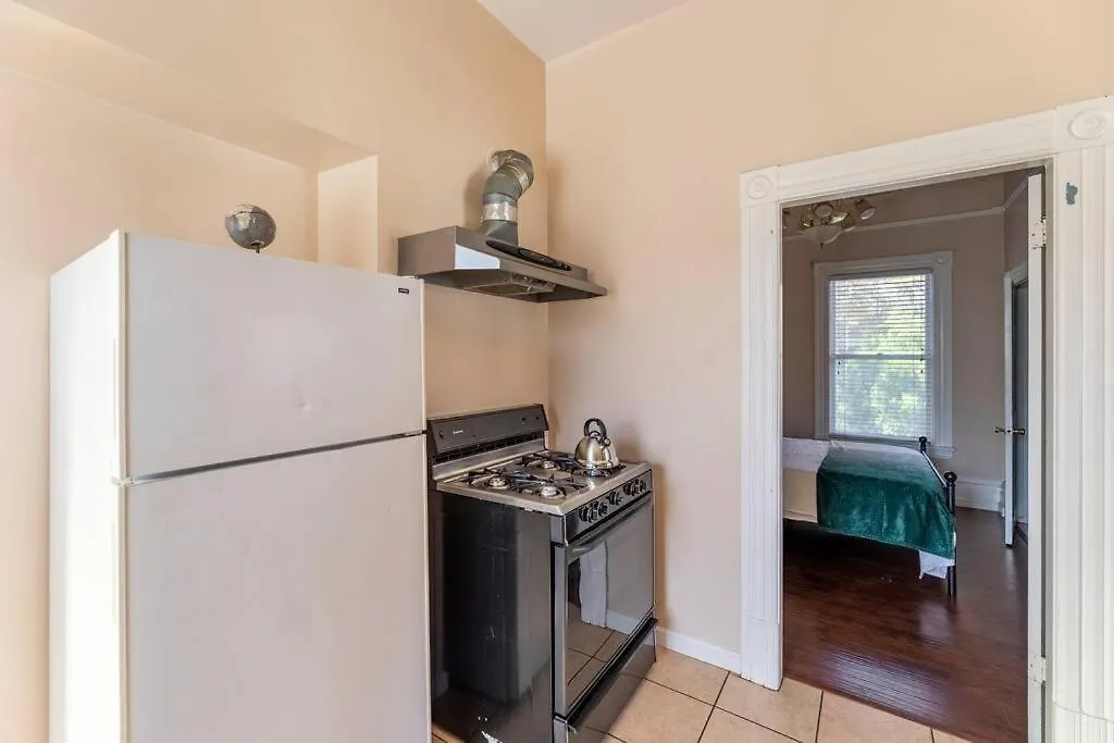 A+ 2 Bedroom Victorian Home Away From Home Sacramento United States