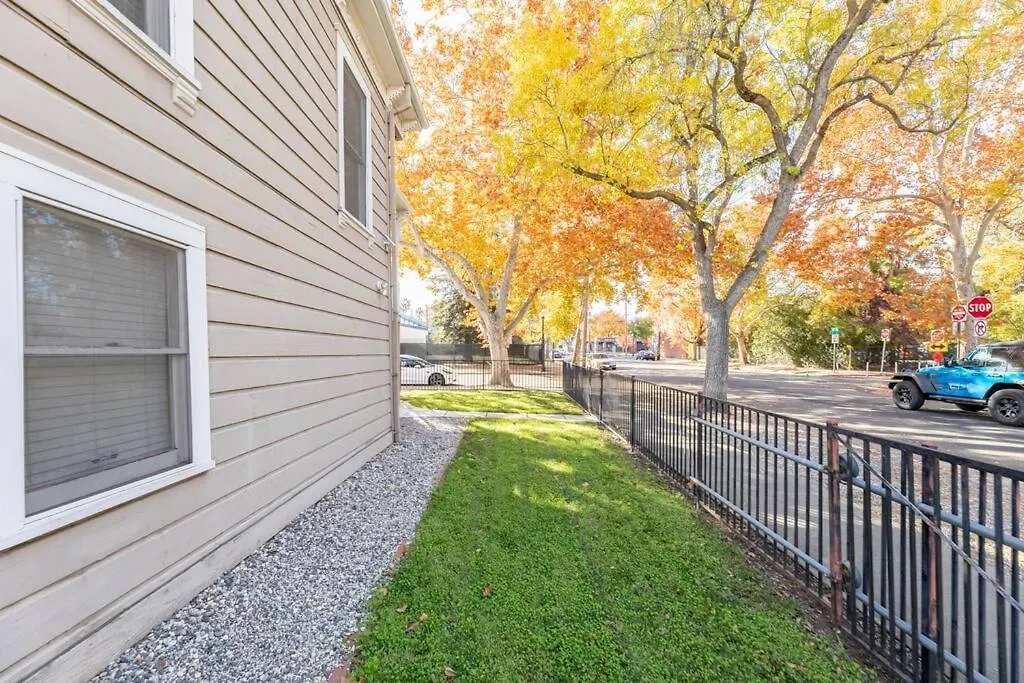 Сasa de vacaciones A+ 2 Bedroom Victorian Home Away From Home Sacramento Estados Unidos